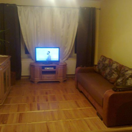 Apartment With Balcony إلفيف المظهر الخارجي الصورة