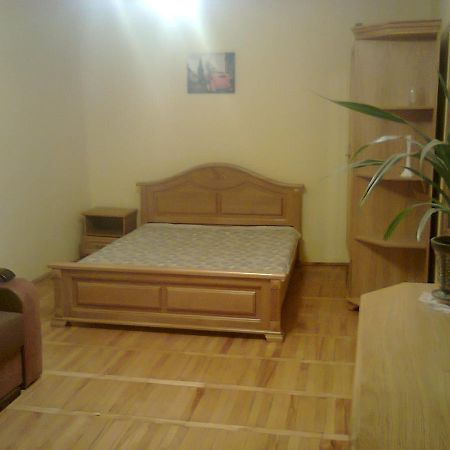 Apartment With Balcony إلفيف المظهر الخارجي الصورة
